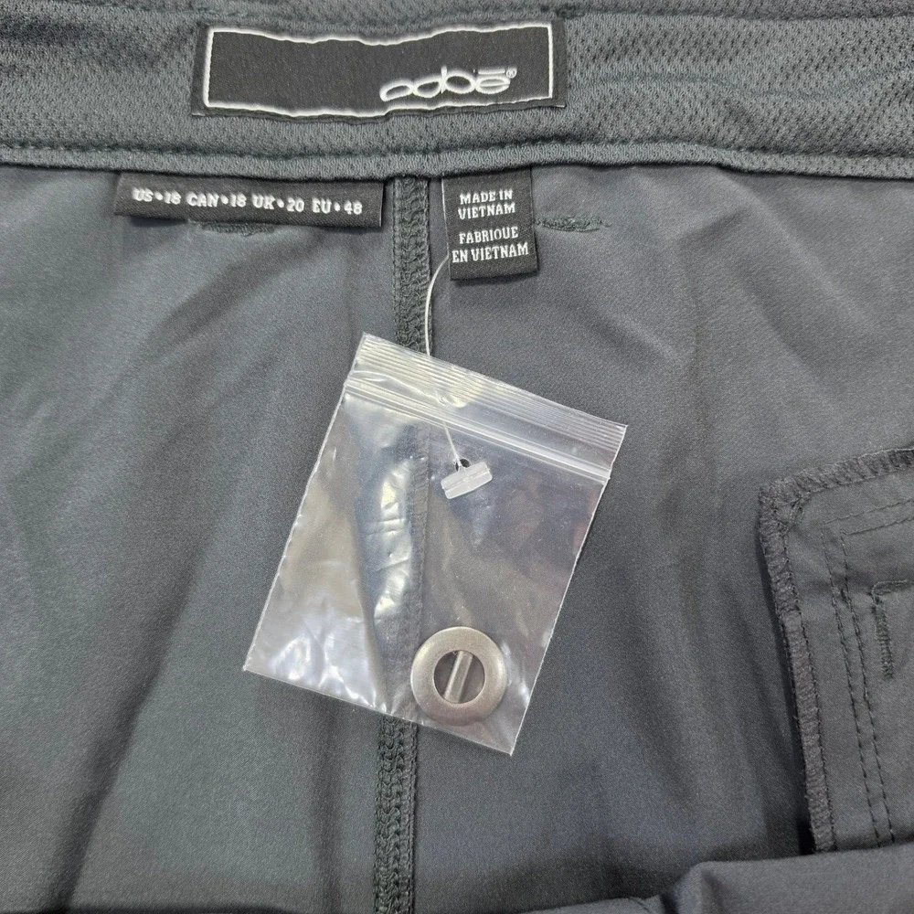 Oobe Uniform Shorts Womens Size 18 Dark Gray Excellent Work Outdoor Active NWOT